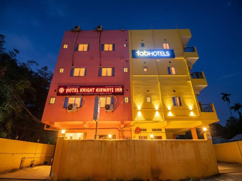 Fabhotel Knight Airways image