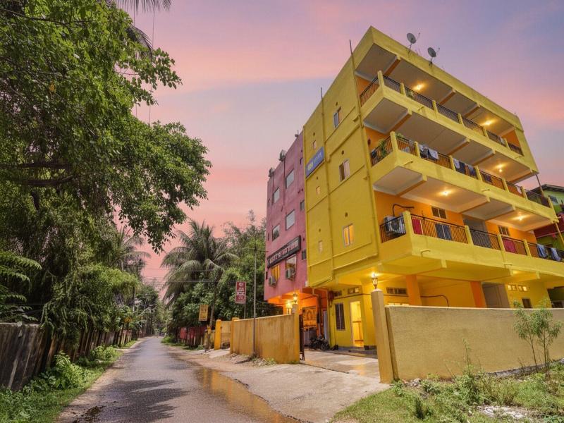 Fabhotel Knight Airways image