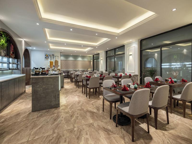 Minasi Grand Hotel image