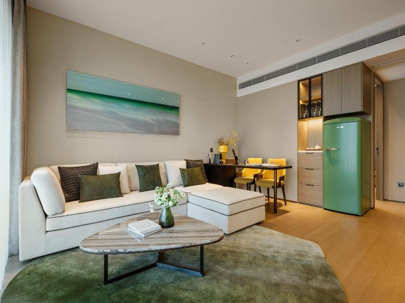 Artisse Place image