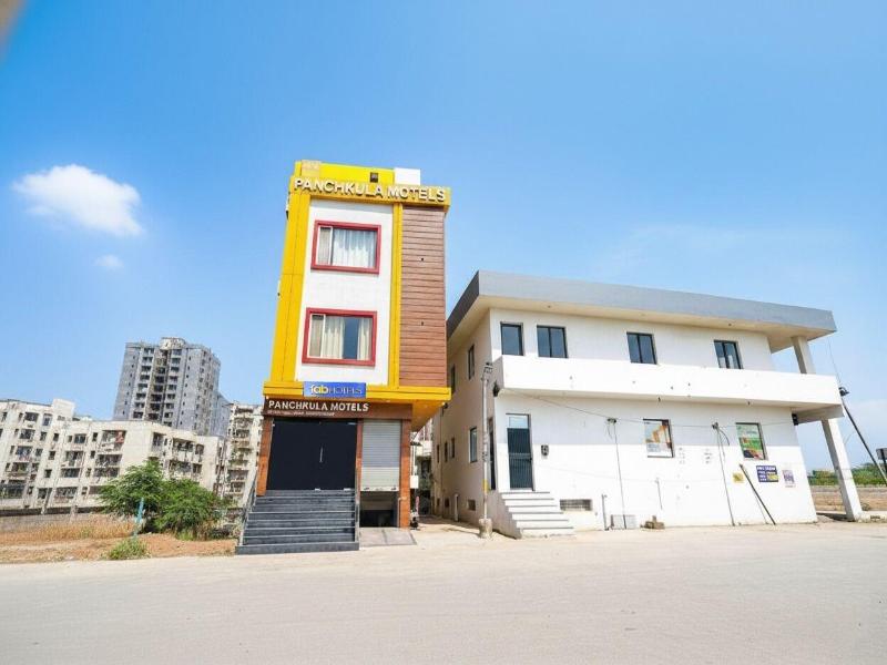 Fabescape Panchkula Motels image