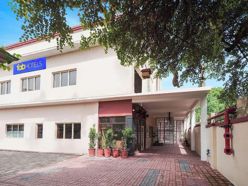 Fabhotel The Dayal image