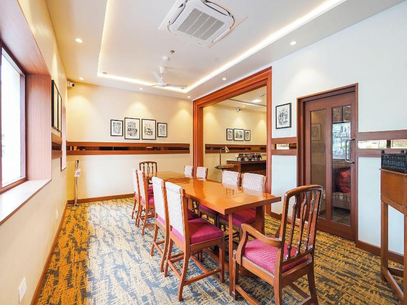Fabhotel The Dayal image