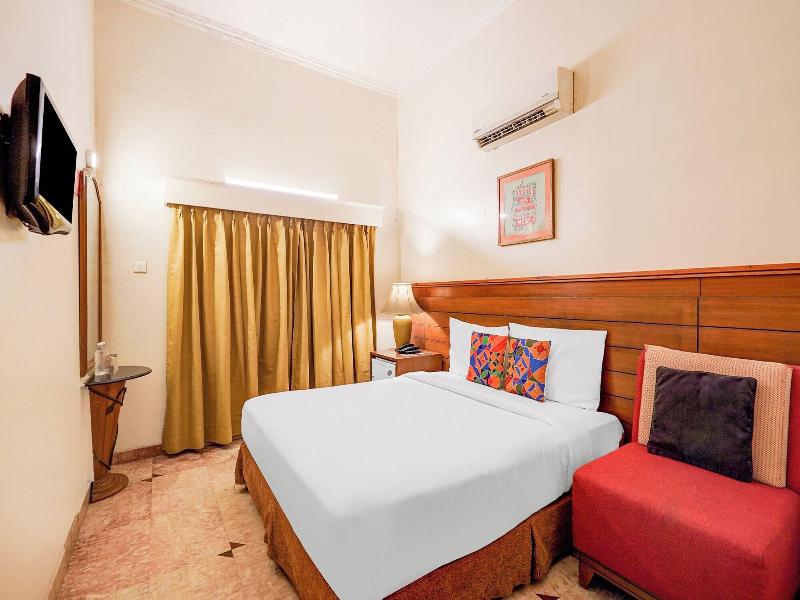 Fabhotel The Dayal image