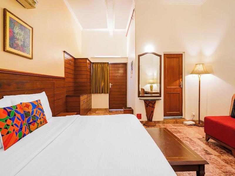 Fabhotel The Dayal image