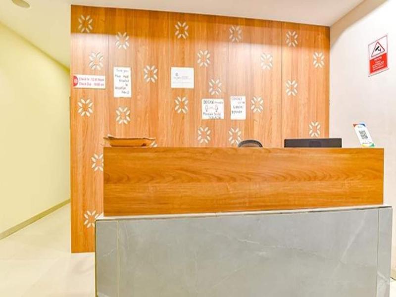 Fabhotel Happinex