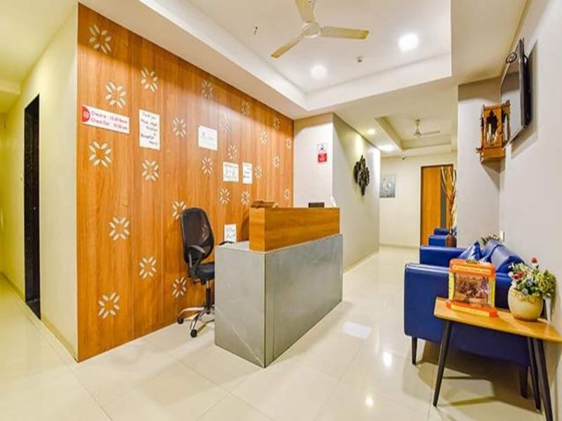 Fabhotel Happinex