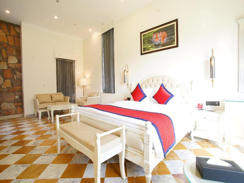 Room LUXURY