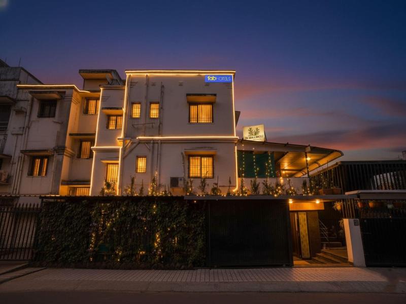 Fabhotel Viva House image
