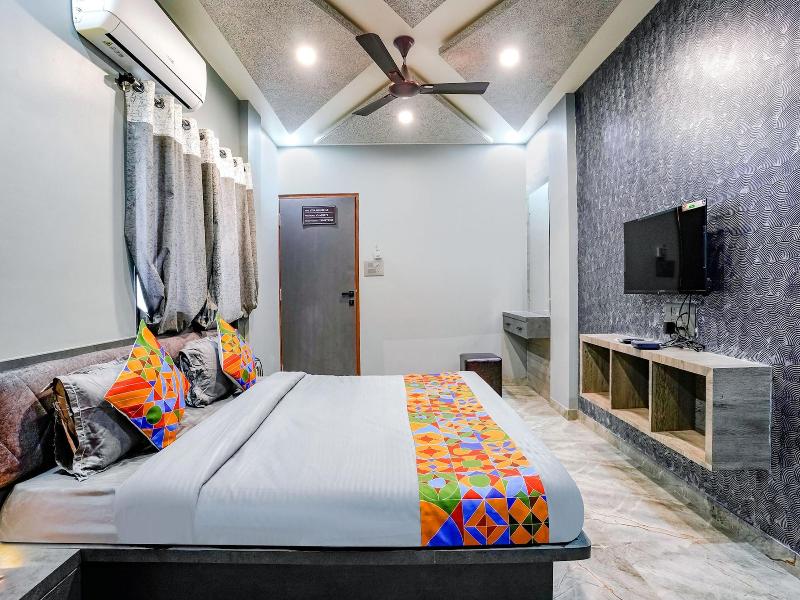 Fabhotel Viva House image