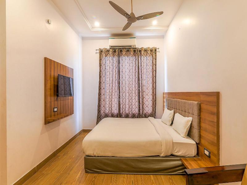 Fabexpress Global Inn New image