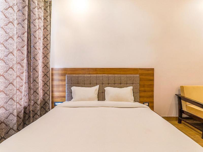 Fabexpress Global Inn New image