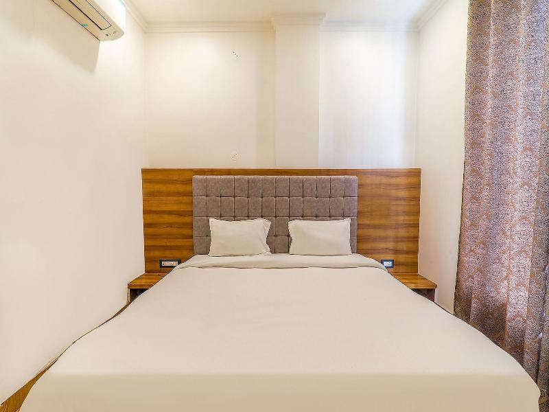 Fabexpress Global Inn New image
