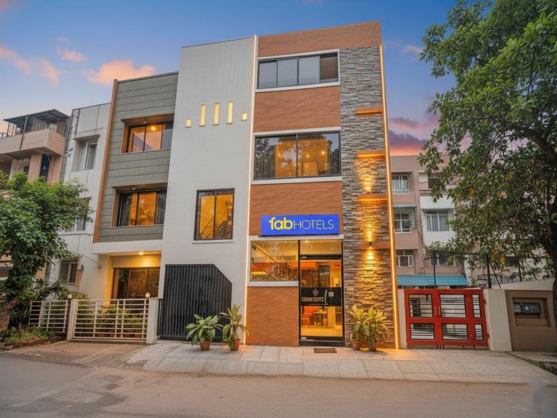 Fabhotel Crown Suites image