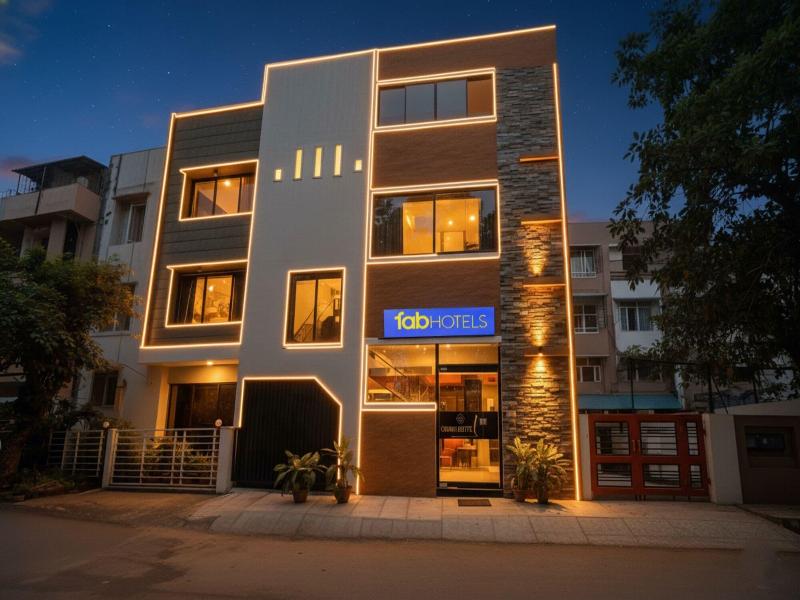 Fabhotel Crown Suites image