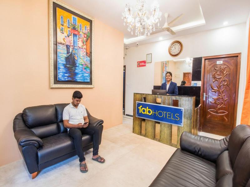 Fabhotel Crown Suites image