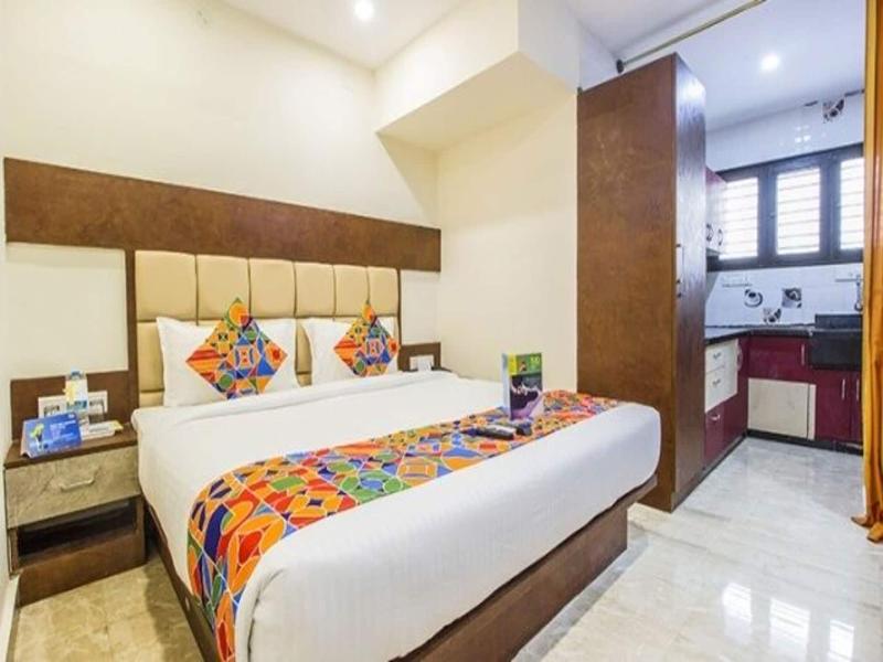 Fabhotel Crown Suites image