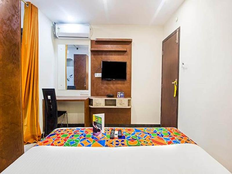Fabhotel Crown Suites image