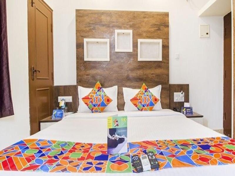 Fabhotel Crown Suites image