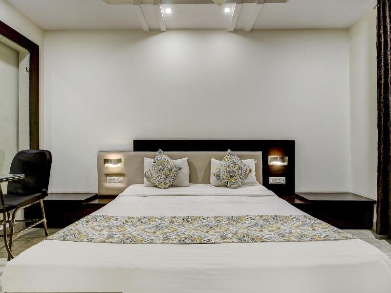 Fabhotel Csfc image