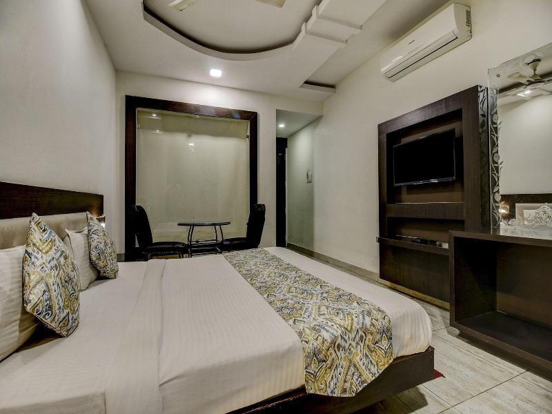 Fabhotel Csfc image