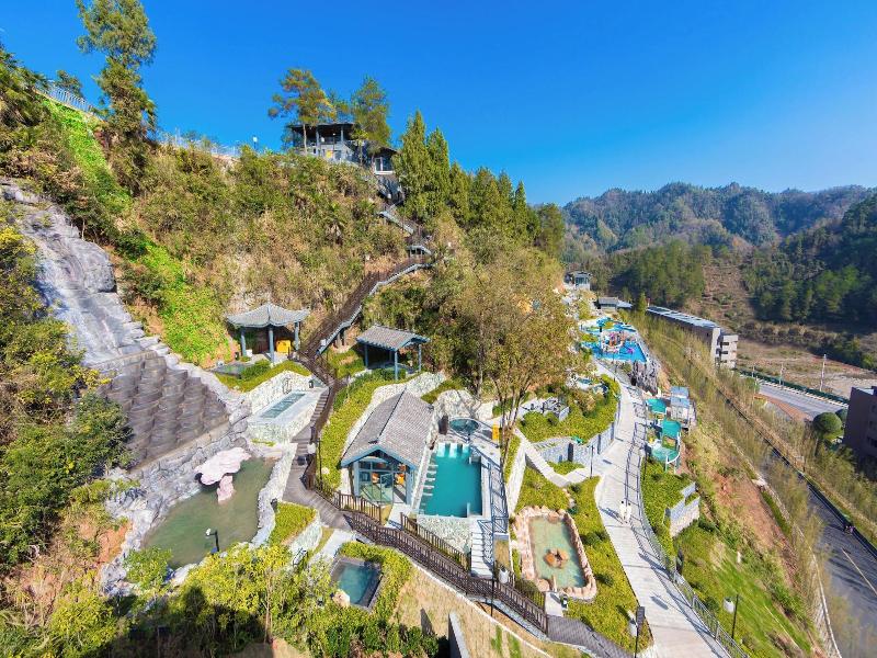 Wyndham Grand Plaza Royale Hot Springs Fenghuang image 8