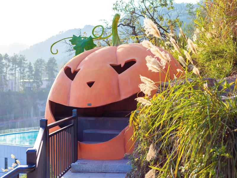 Wyndham Grand Plaza Royale Hot Springs Fenghuang image 9
