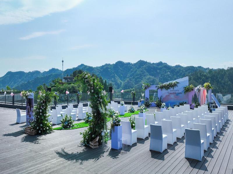 Wyndham Grand Plaza Royale Hot Springs Fenghuang image 6