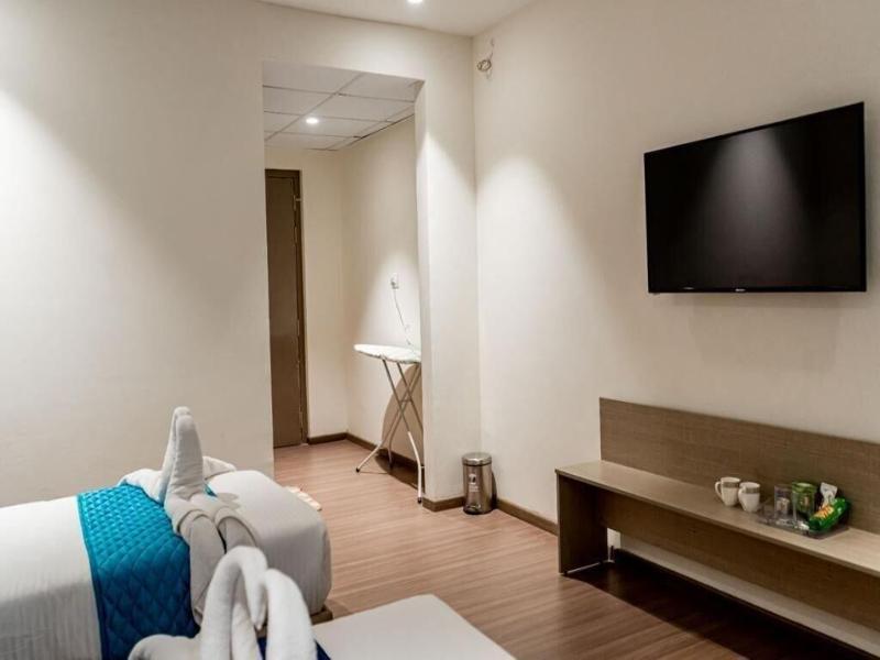 Casa Hotels And Suites Gachibowli image