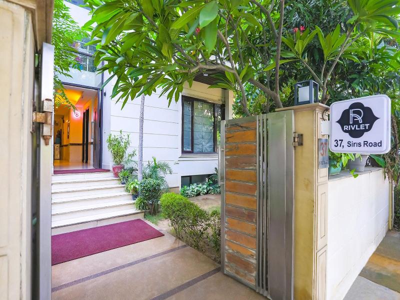 Fabhotel Rivlet Residency image