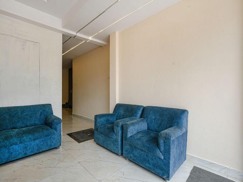 Fabhotel Crystal Suites image