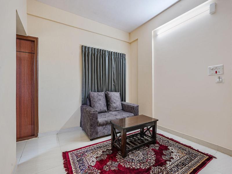 Fabhotel Crystal Suites image