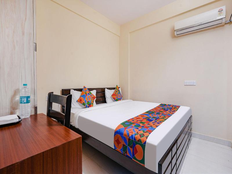 Fabhotel Crystal Suites image