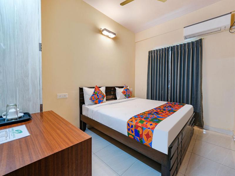 Fabhotel Crystal Suites image