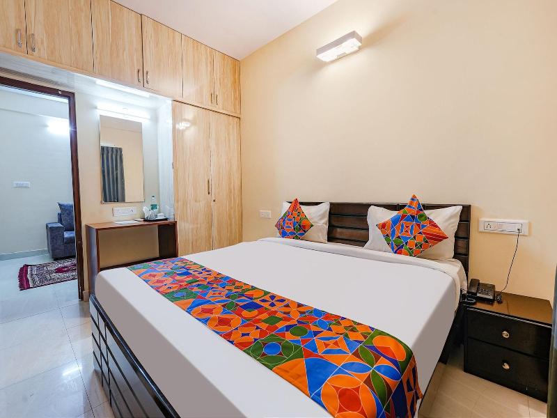 Fabhotel Crystal Suites image