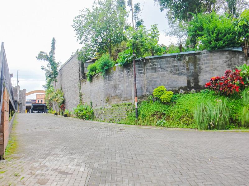 Bwalk Hotel Malang image