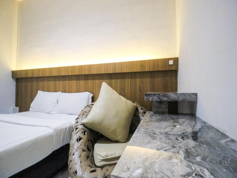 Bwalk Hotel Malang image