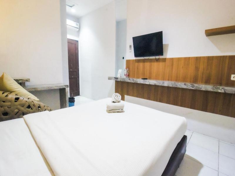 Bwalk Hotel Malang image