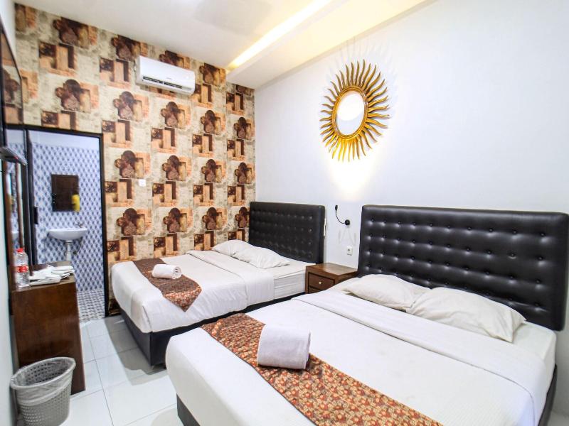 Bwalk Hotel Malang image