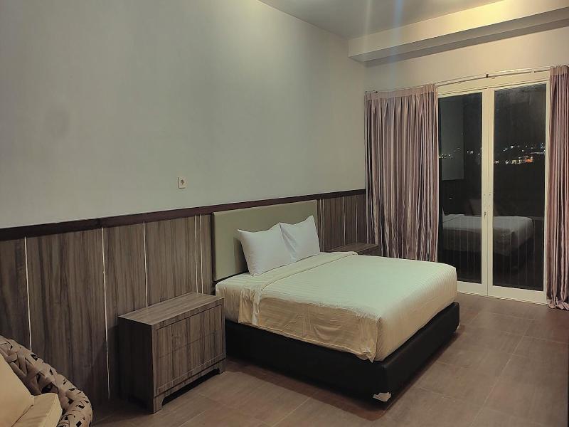 Bwalk Hotel Malang image