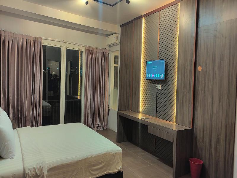Bwalk Hotel Malang image