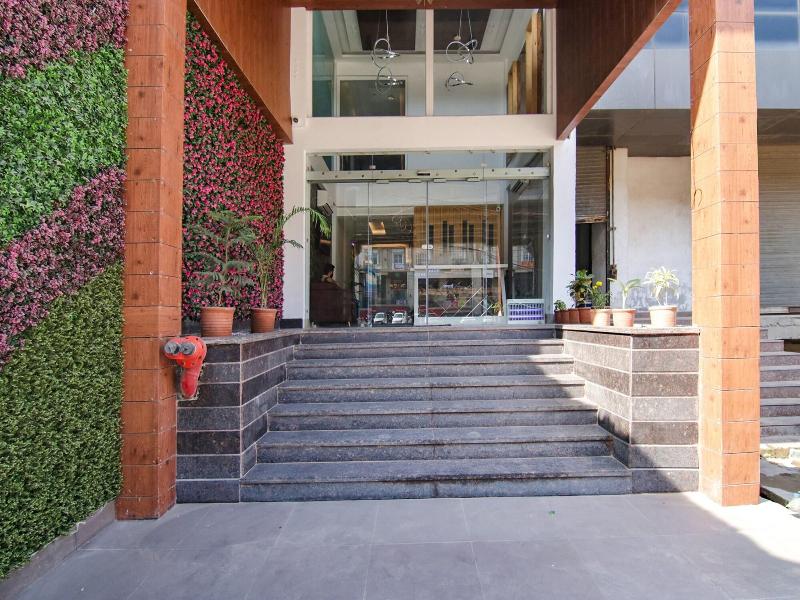 Fabhotel Prism Grand image