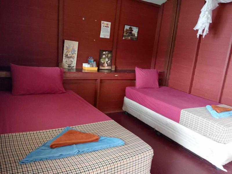 Ok2 Mamajim Bungalows image