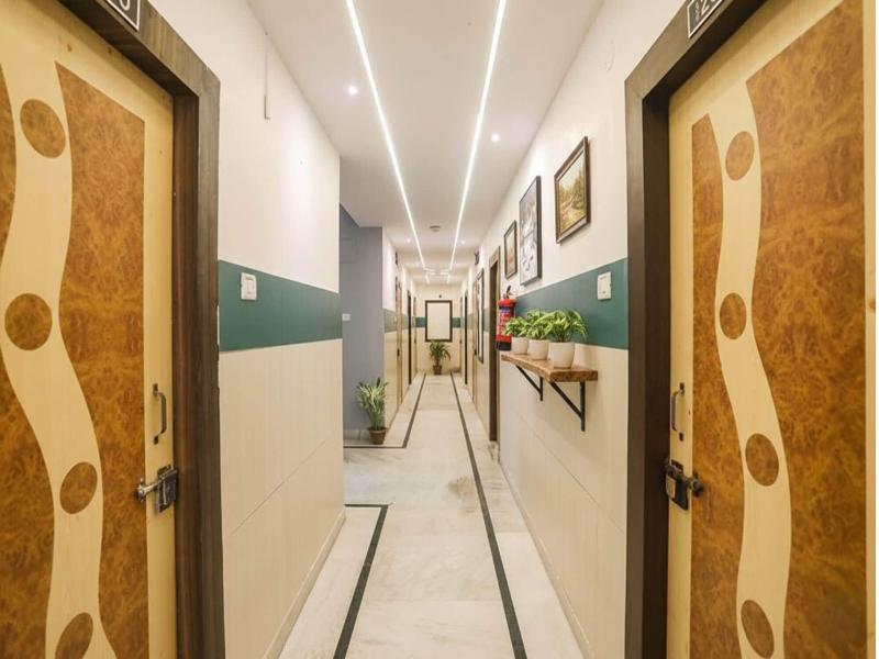 Fabhotel Greenstar Inn image