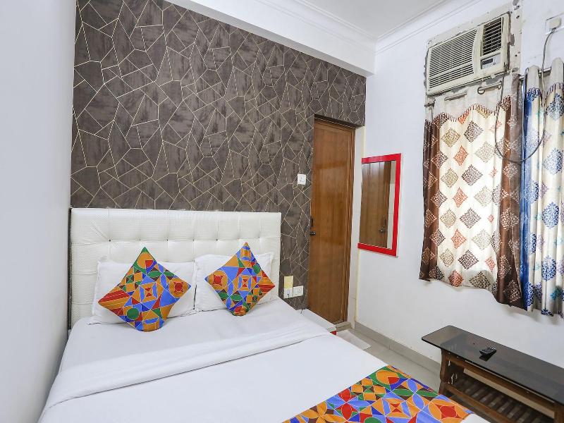 Fabhotel Greenstar Inn image