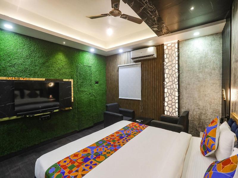 Fabhotel Greenstar Inn image
