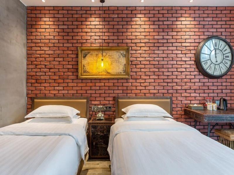 Shanghai Vintage Hotel Disneyland Branch image