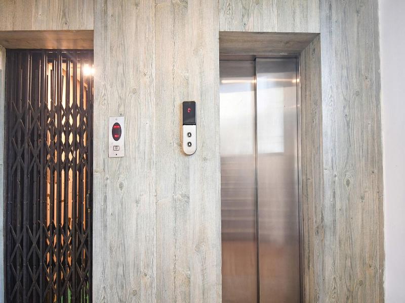 Fabhotel Emerald