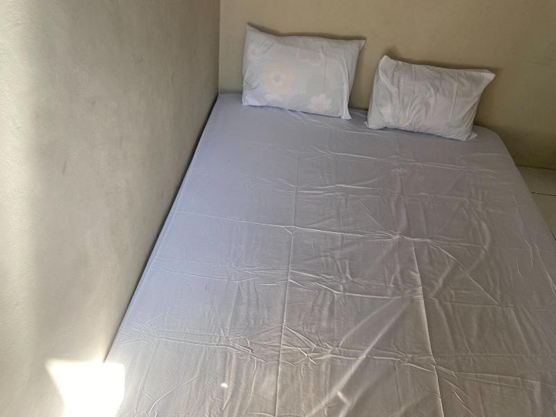 Oyo Life Kos Bu Luh Mangku image