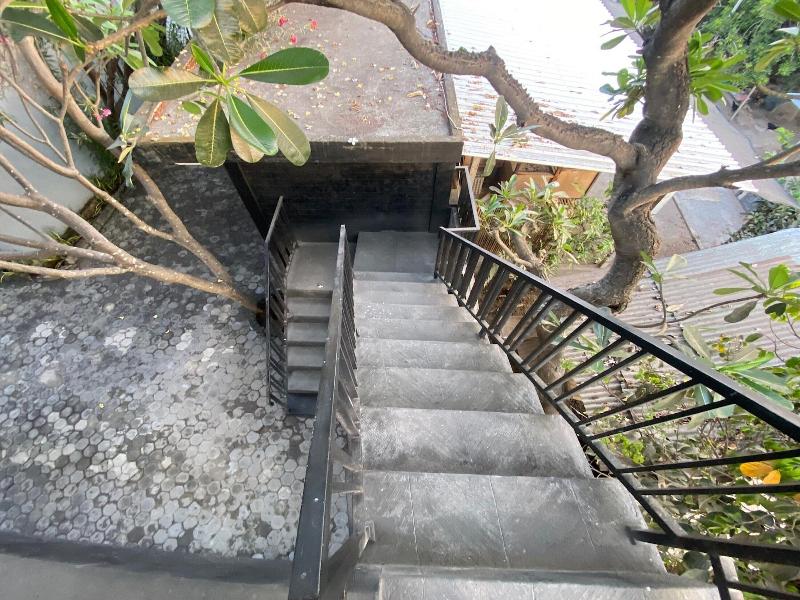 Oyo Life 93155 Wisma Sarah image